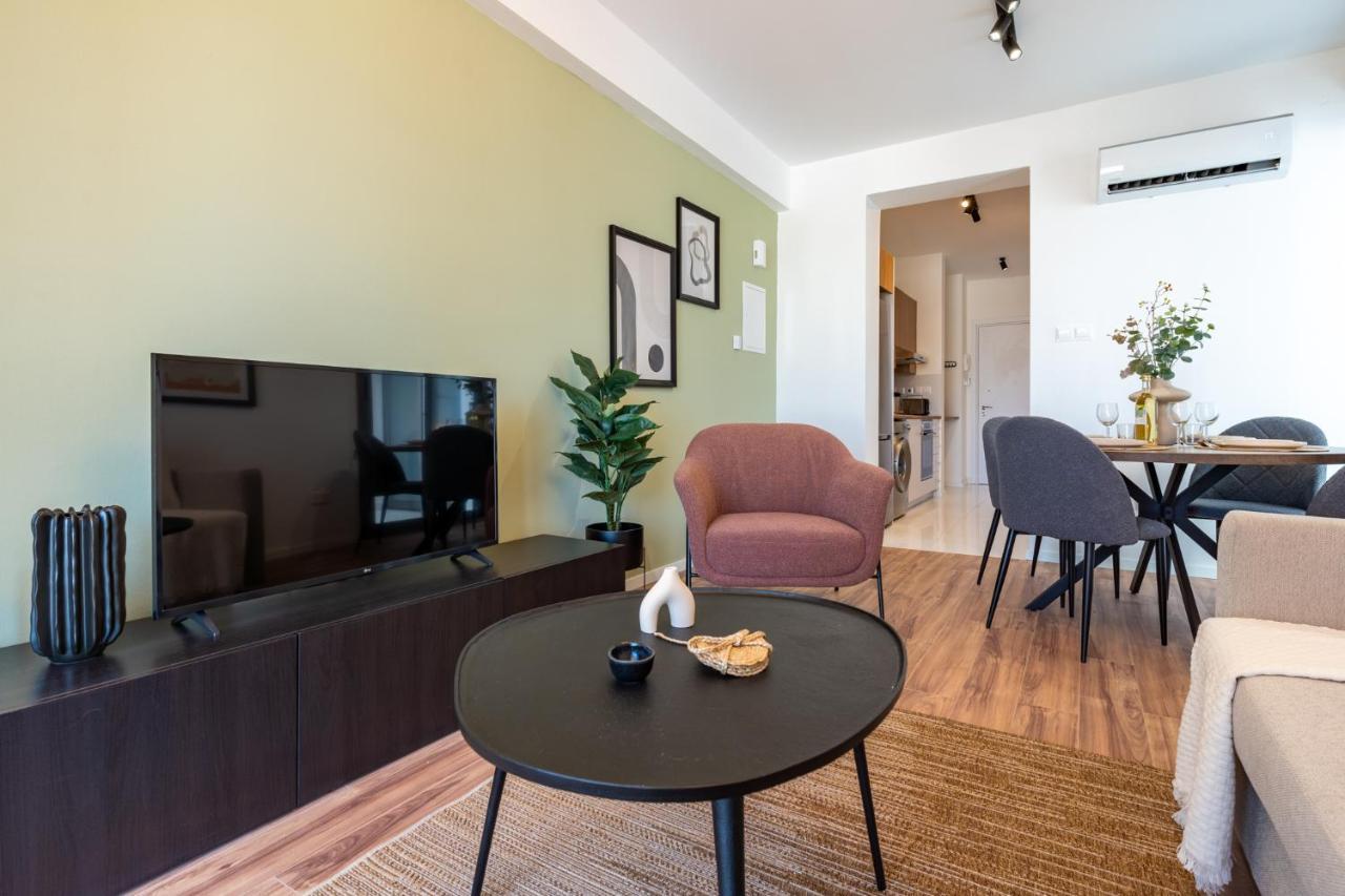 Latte'S Prime 1-Bedroom Apartment In Larnaca Dış mekan fotoğraf